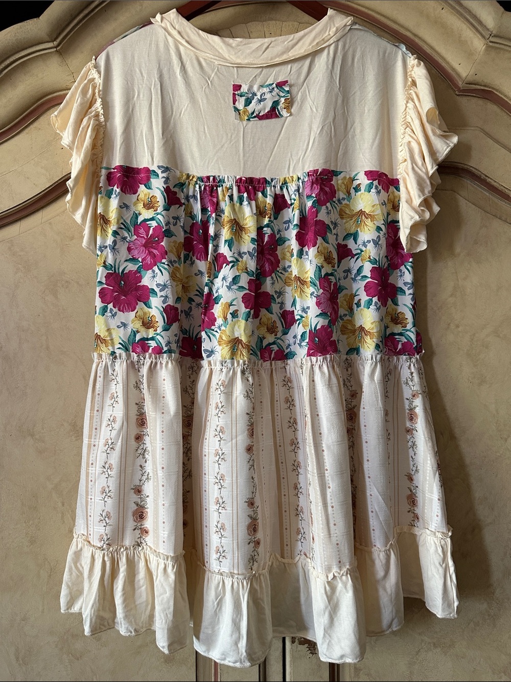 POL Cream/Yellow Ruffle Boho Floral Tunic Top size Small - Picture 3 of 3